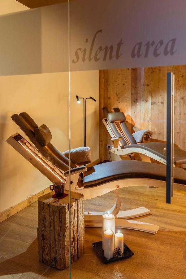 קורטינה ד'אמפזו Hotel Cristallino D'Ampezzo מראה חיצוני תמונה