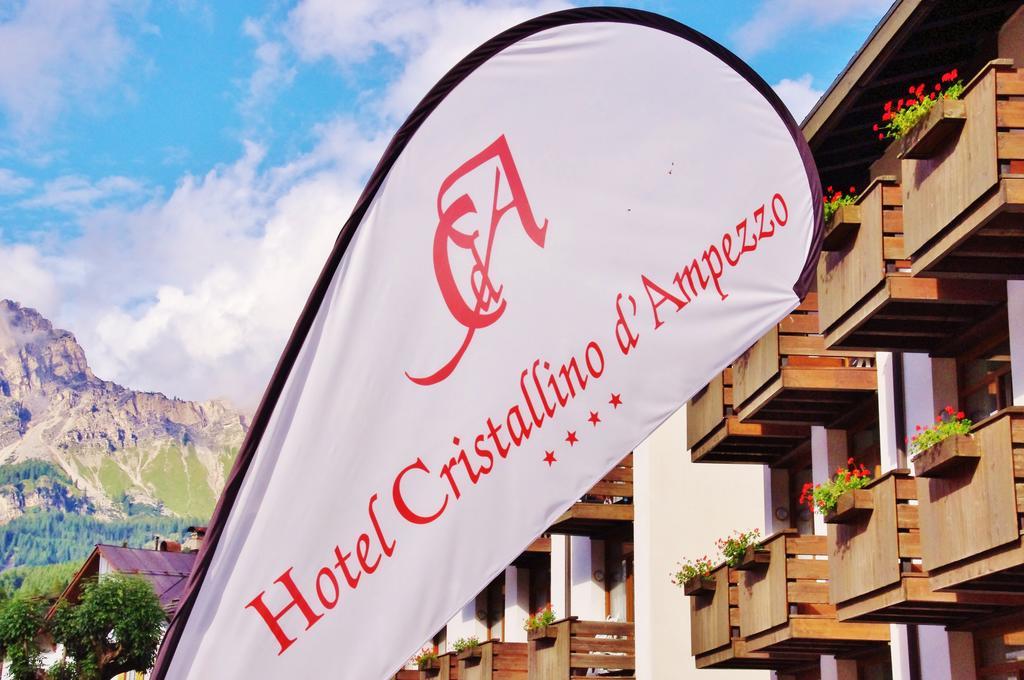 קורטינה ד'אמפזו Hotel Cristallino D'Ampezzo מראה חיצוני תמונה