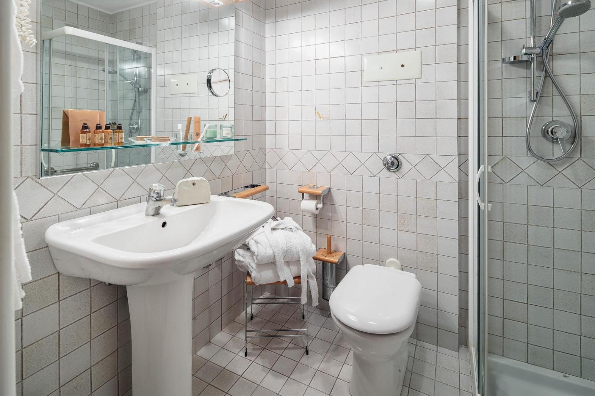קורטינה ד'אמפזו Hotel Cristallino D'Ampezzo מראה חיצוני תמונה