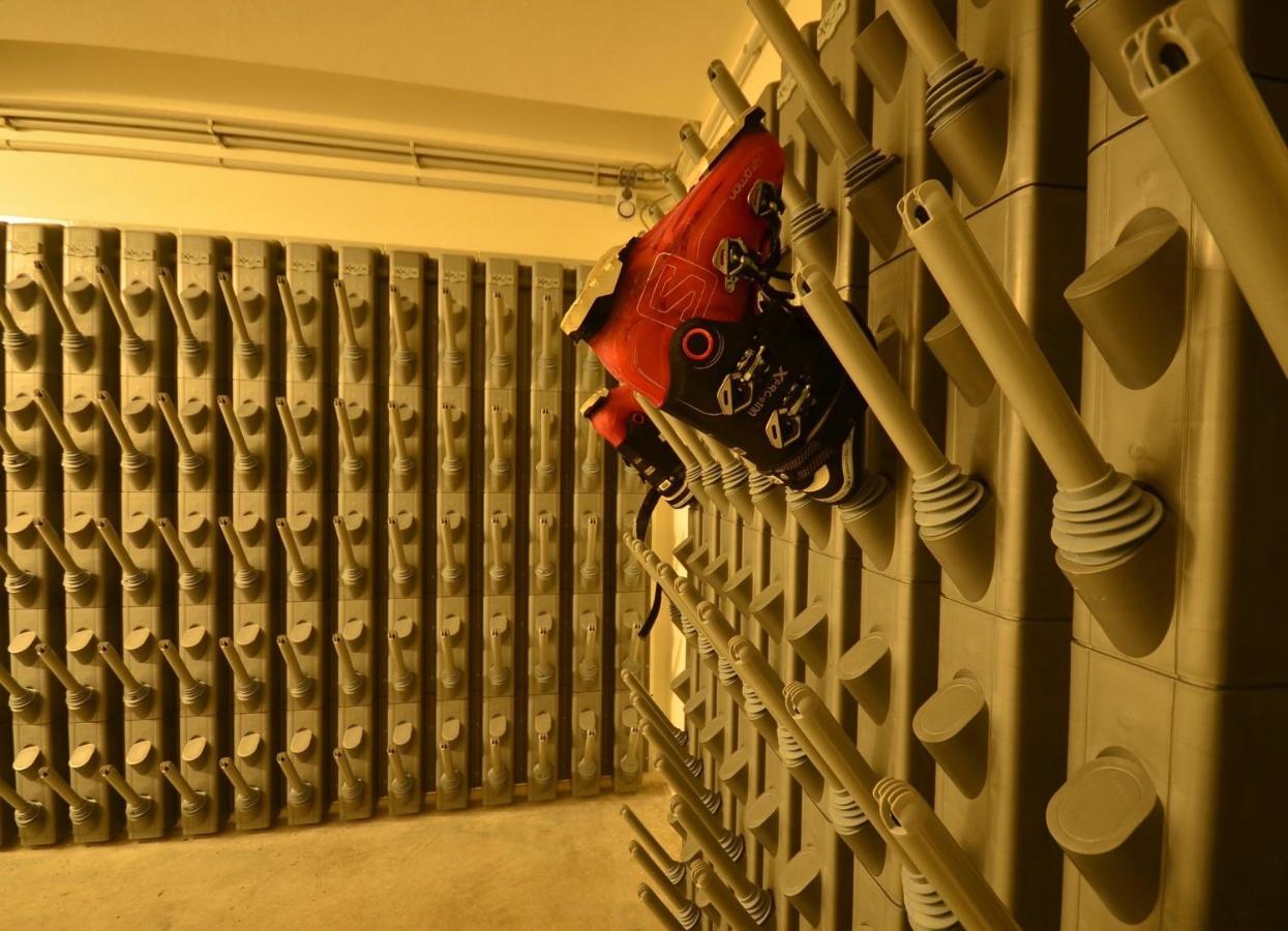 קורטינה ד'אמפזו Hotel Cristallino D'Ampezzo מראה חיצוני תמונה